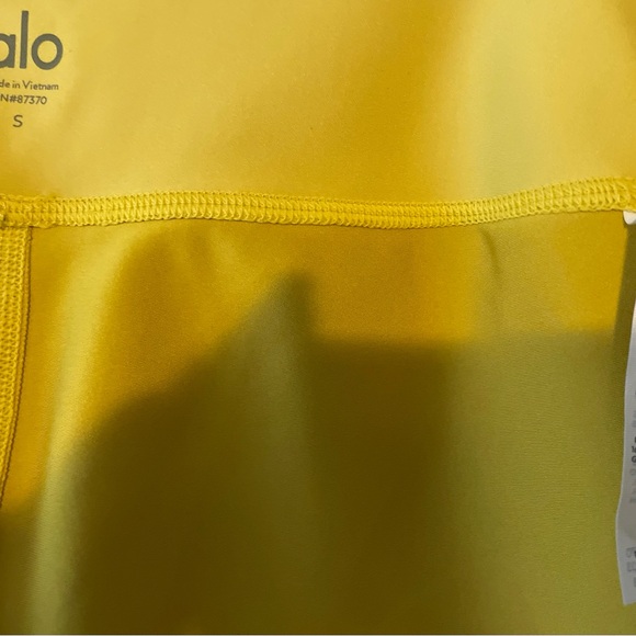 Alo Yoga Airlift Yellow Leggings - Picture 3 of 3